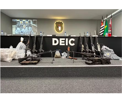 Operação contra grupo ligado ao 'novo cangaço' encontra fuzis do exército boliviano em sítio no interior de SP