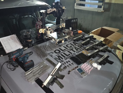 VÍDEO: Integrante do PCC é preso em BH com impressora 3D usada na fabricação de armas
