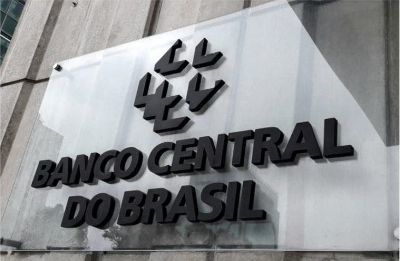 Não é verdade que bancos perdem dinheiro com Pix, diz presidente do BC