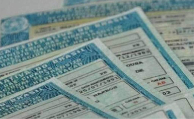 Juíza ironiza ostentação de devedora trabalhista e manda apreeender CNH