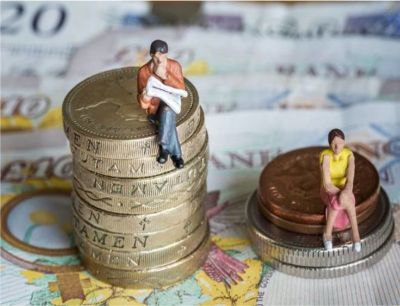 Vai a sanção projeto de multa para discriminação salarial contra mulheres