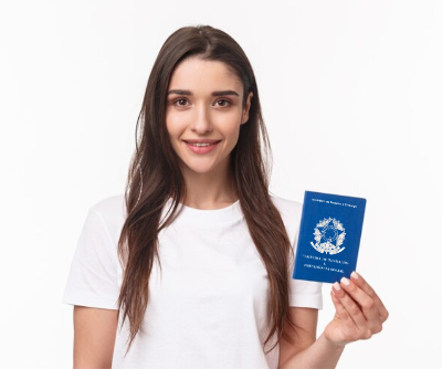 Conheça a história da Carteira de Trabalho e Previdência Social