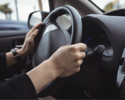 Motorista despedido durante aposentadoria por invalidez deve ser reintegrado e indenizado