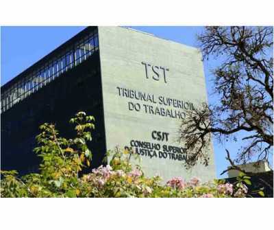 Empregado sem fonte principal de sustento e desamparado pelo plano de saúde será reintegrado