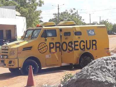 VIGILANTES DE CARRO-FORTE DA PROSEGUR REAGEM E EVITAM ASSALTO NO DISTRITO DE CASA DE TÁBUA, NO PA