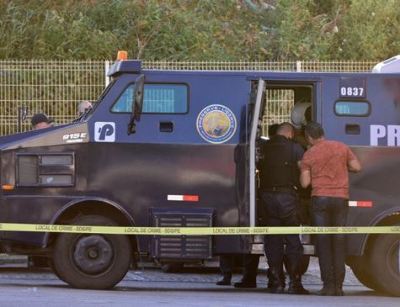 BANDIDOS ROUBAM R$ 55 MIL EM ASSALTO A CARRO-FORTE DA PRESERVE, QUE DEIXOU DOIS VIGILANTES FERIDOS, EM OLINDA, PE
