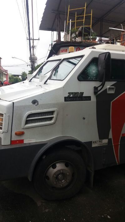 Mais uma tentativa de assalto a carro-forte 