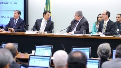 Reforma da Previdência é aprovada na comissão especial da Câmara 