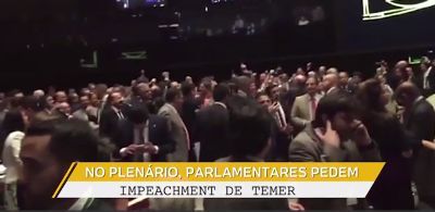 Deputados pedem impeachment de Temer