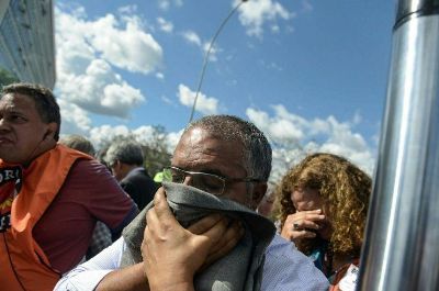 Senador Paim voltou a criticar a ação de policiais contra trabalhadores em Brasilia (24/05)