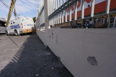 VIGILANTES DA BRINKS SOFRE INTENSO TIROTEIRO NO RJ