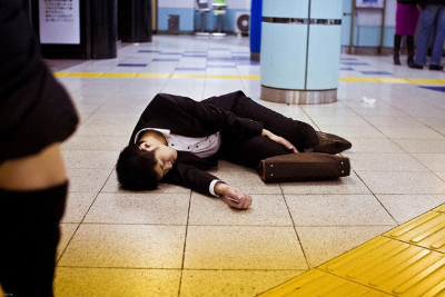 Negociado sobre legislado causa epidemia de mortes no Japão