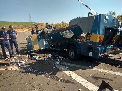 Mais um assalto a carro-forte. 